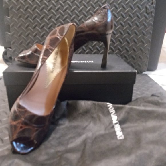 Brand new Emporio Armani heels with animal print detail - Picture 3 of 12